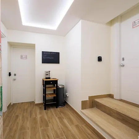 Mater Rooms&suites, Self Check In